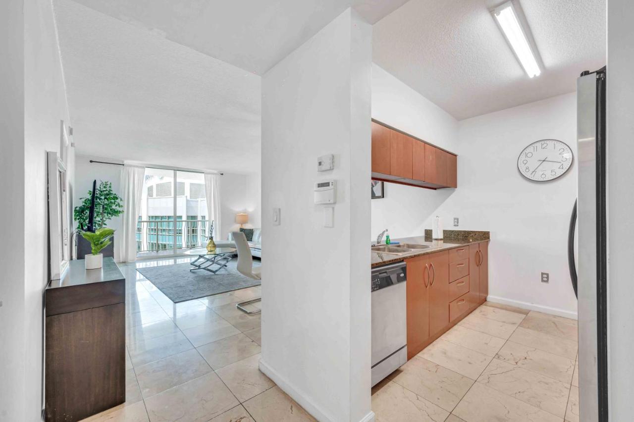 マイアミModern 1 Bed In The Heart Of Brickell With Free Parkingアパートメント エクステリア 写真